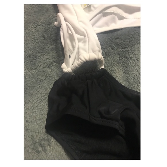 💜No boundaries swimsuit 2 Piece Swimsuit set.. - Picture 3 of 7